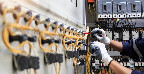 Professional Electrician technician working in Austin, IN